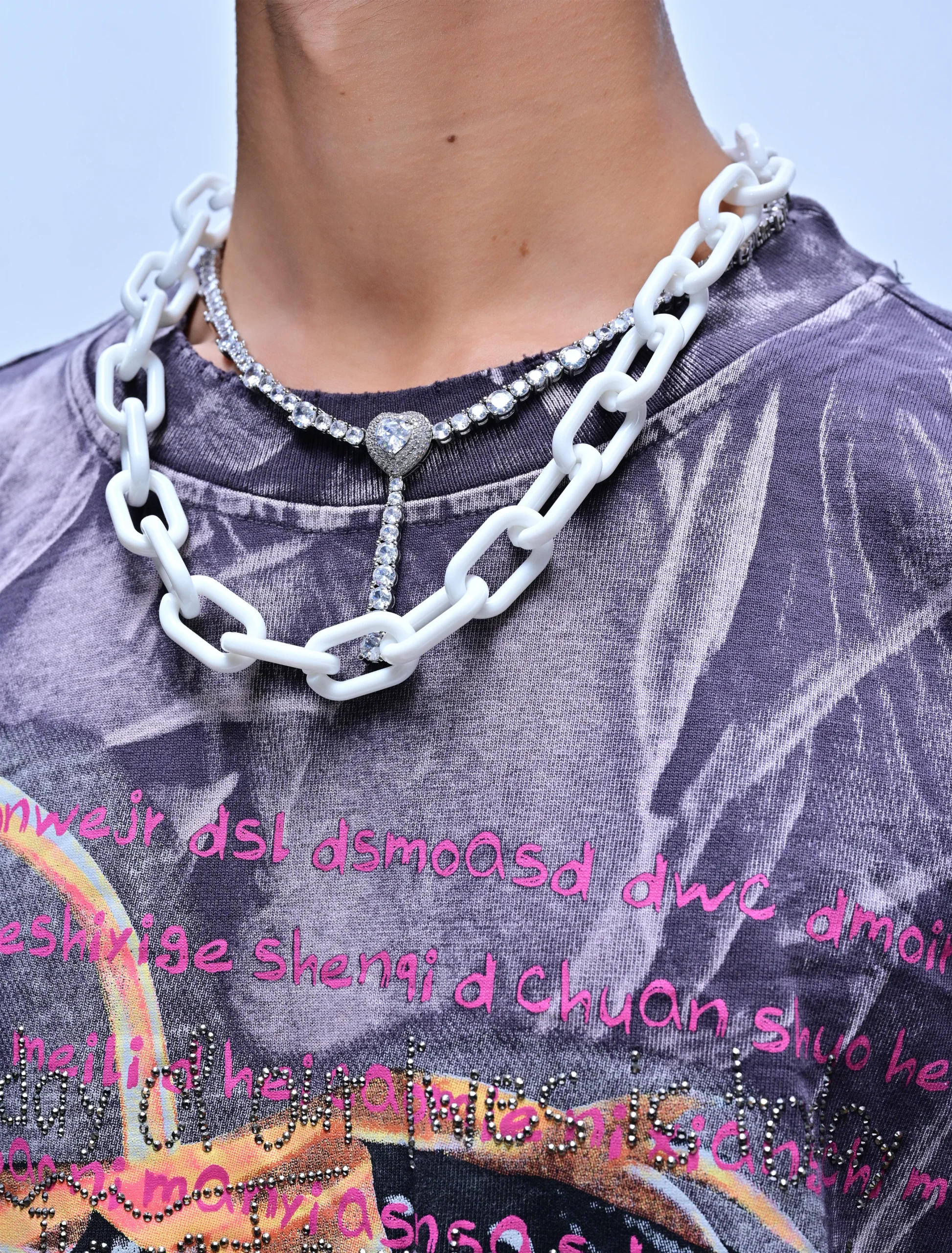 GLACIER DRIP – WHITE PLASTIC CHAIN JEANS & NECK ACCESSORY - Image 2