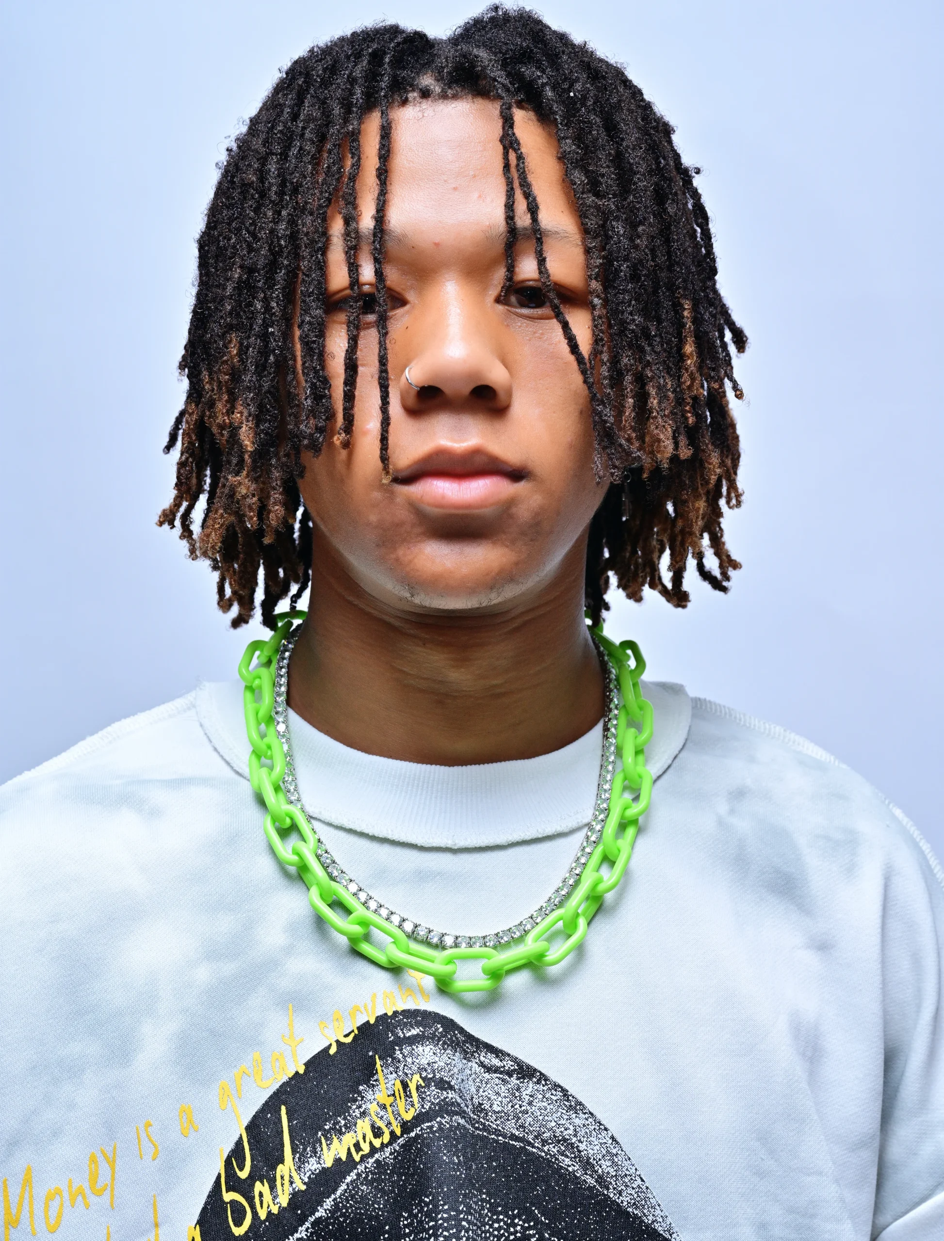 EMERALD FLUX – GREEN PLASTIC CHAIN JEANS & NECK ACCESSORY