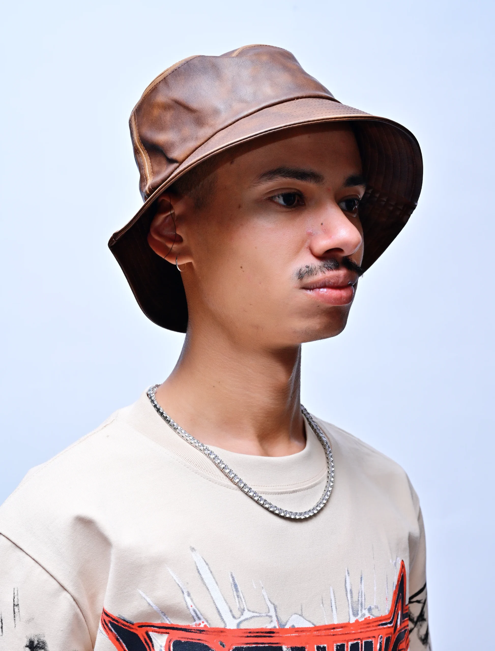 EARTHBOUND ROYALTY – BROWN FADED LEATHER HAT - Image 2