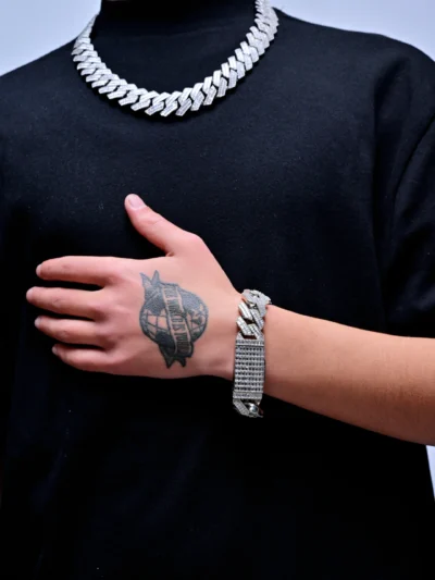 EVERLAY ROYAL ICE 20MM BAGUETTE BRACELET