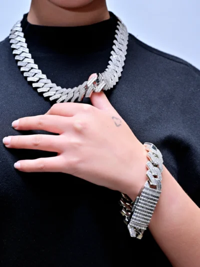 EVERLAY NOVA 20MM ICED CUBAN BRACELET