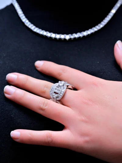 EVERLAY ROYAL LINKS BAGUETTE CUBAN RING